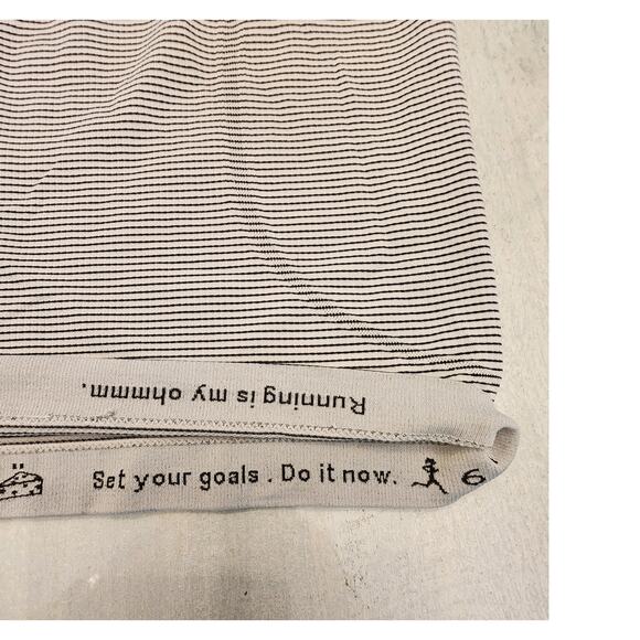 Lululemon Swiftly Tech Racerback SZ 6 Black White Stripe - Picture 7 of 9